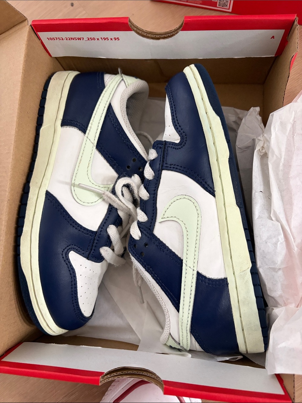 Nike Dunks - Dark Blue / Mint Green 2Y